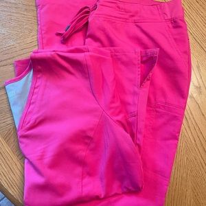 Like new, greys anatomy scrub outfit.